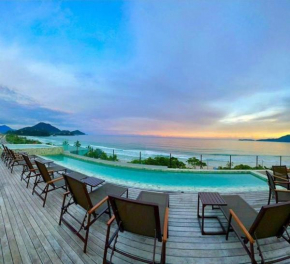 MARAVILHOSO Apto Bambu frente mar,107